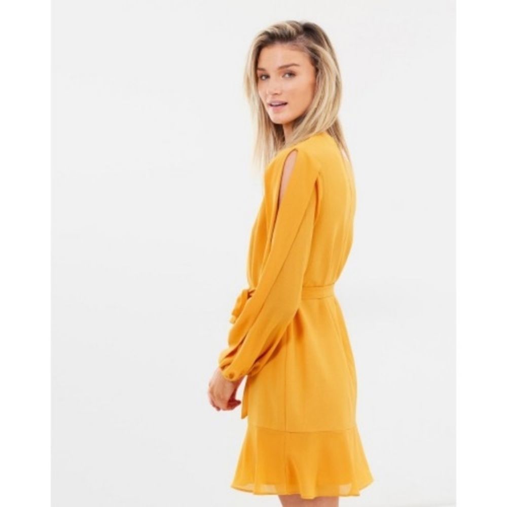 Sunshine Yellow Split Sleeve Dress ☀️ Size 4 - Picture 6 of 8